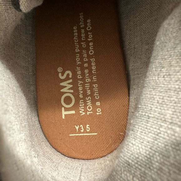 Toms Wedge Booties in Gray Size 3.5 - Picture 4 of 4